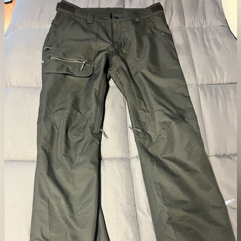 686 infiDRY 10k Snowboarding Pants Size Medium
